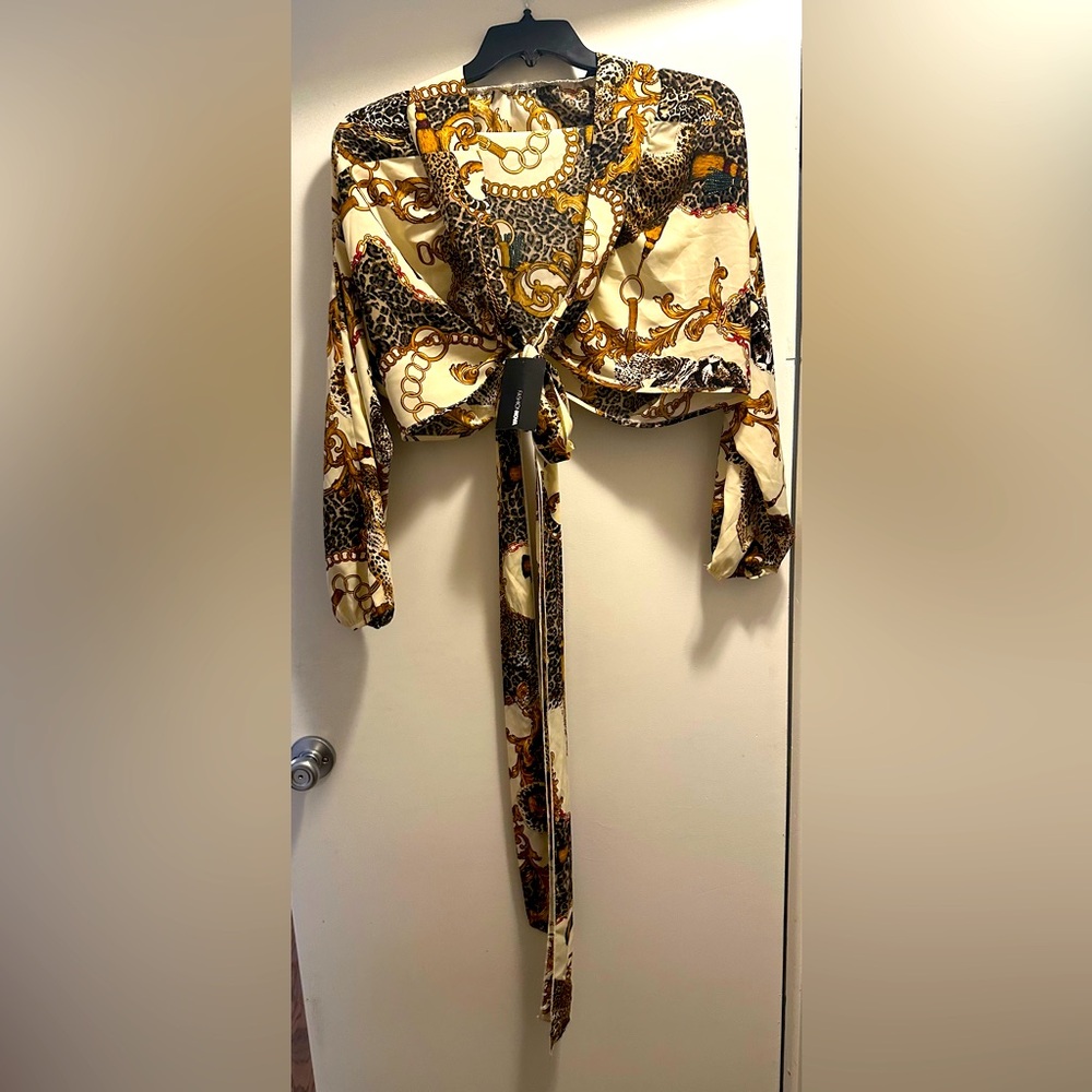 ✨ NWT Fashion Nova Chain Print Tie Front Top XL 🤎🔥